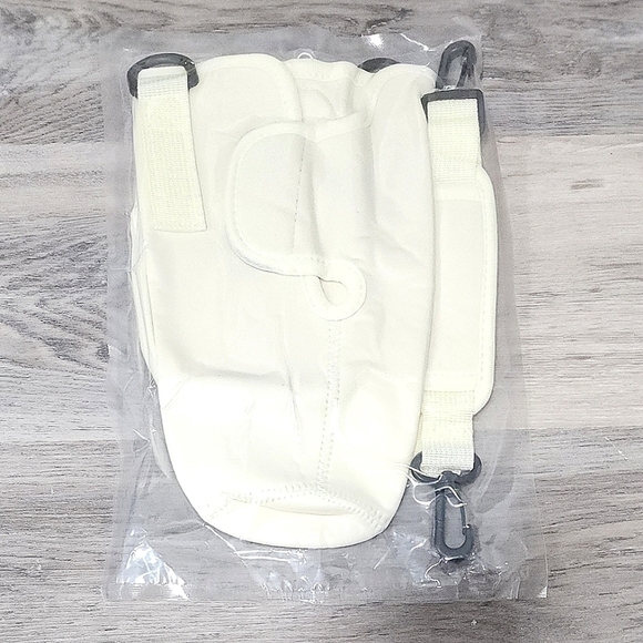 40oz Tumbler Crossbody Bag Color Cream - New In Box - Picture 3 of 5